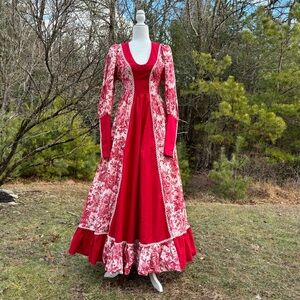 Red Toile Gunne Sax size 7